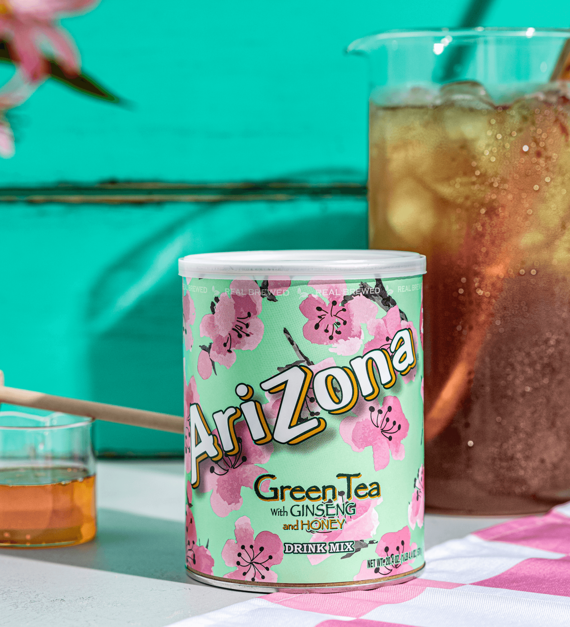 Green Tea Drink Mix Single Canister 20.4 oz Lifestyle