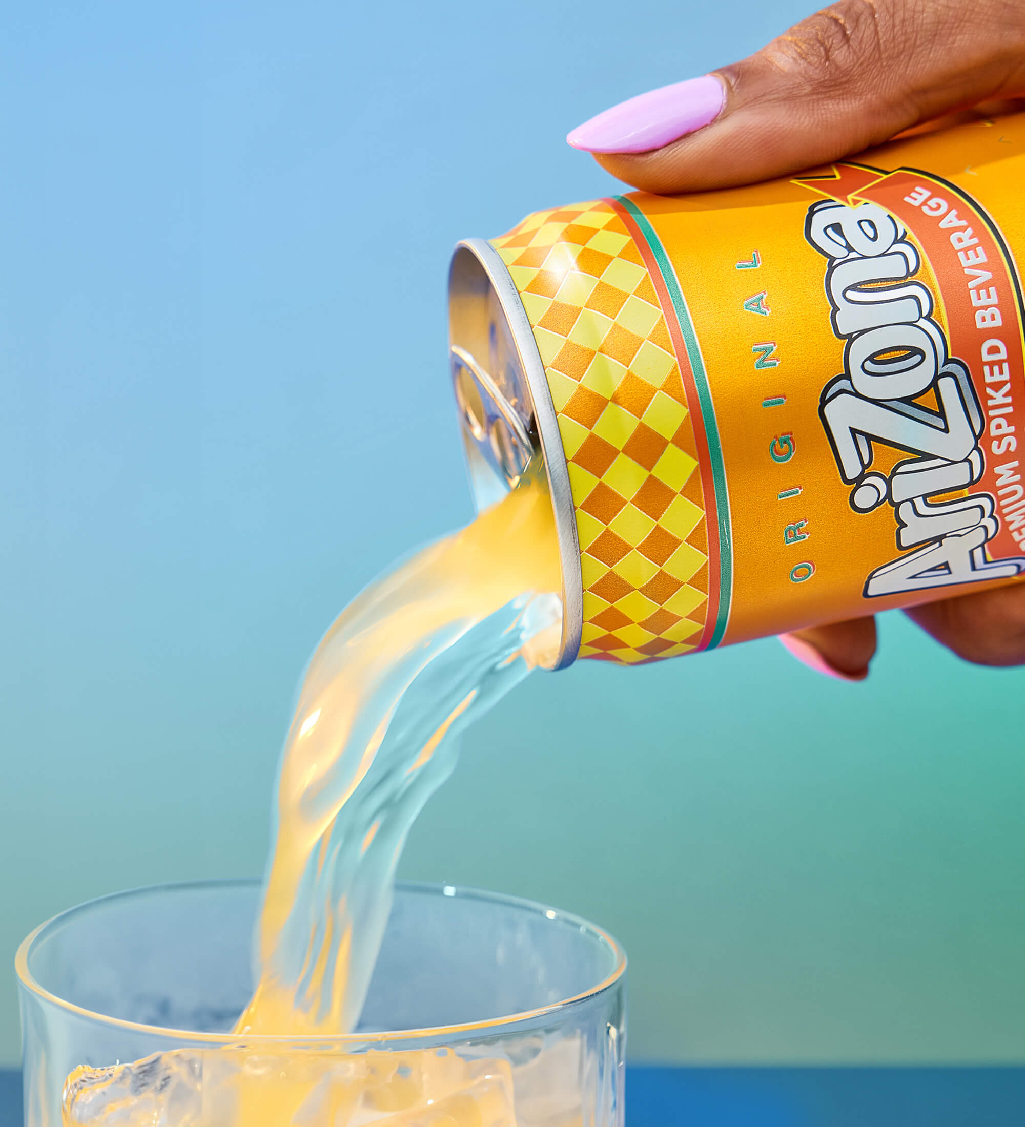Mango Lemonade AZ Hard 12 oz Lifestyle