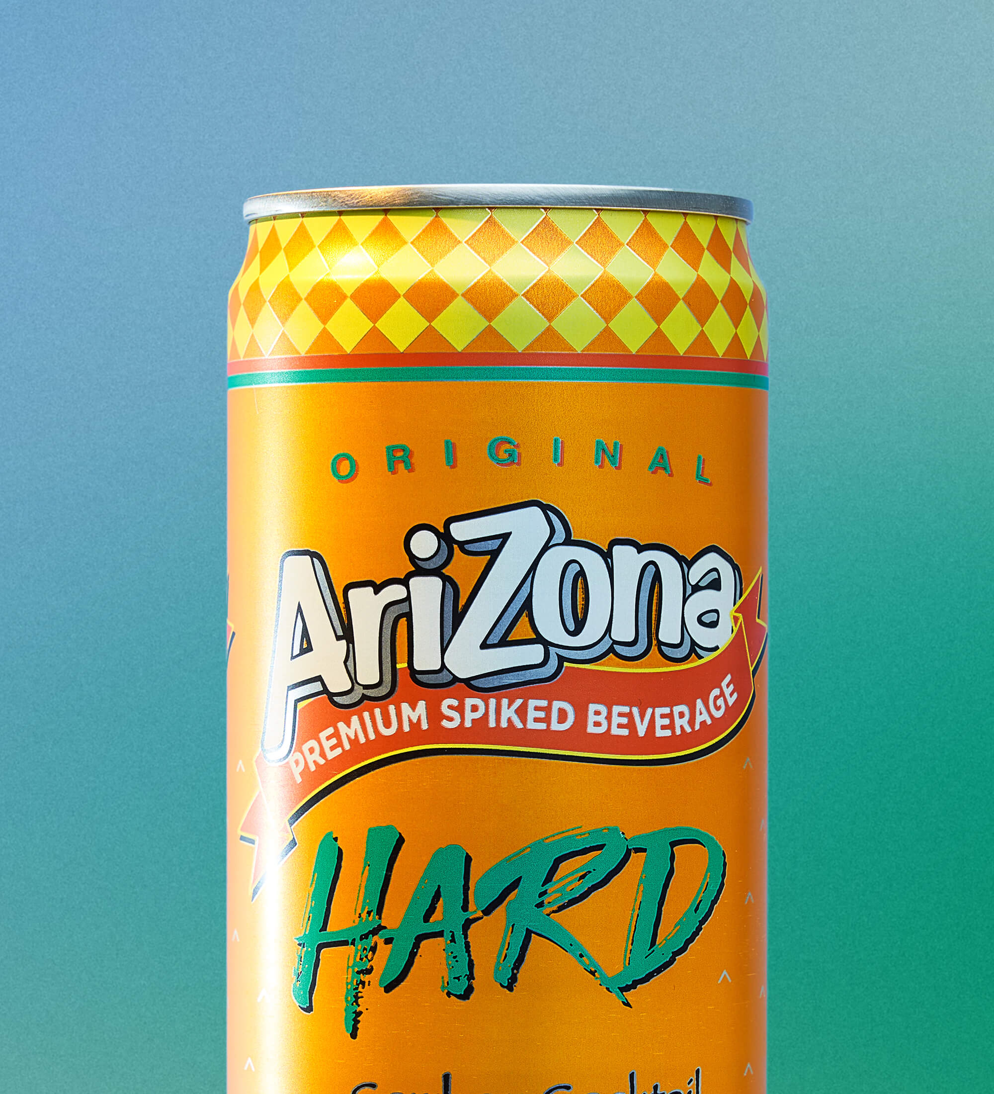 Mango Lemonade AZ Hard 12 oz Lifestyle