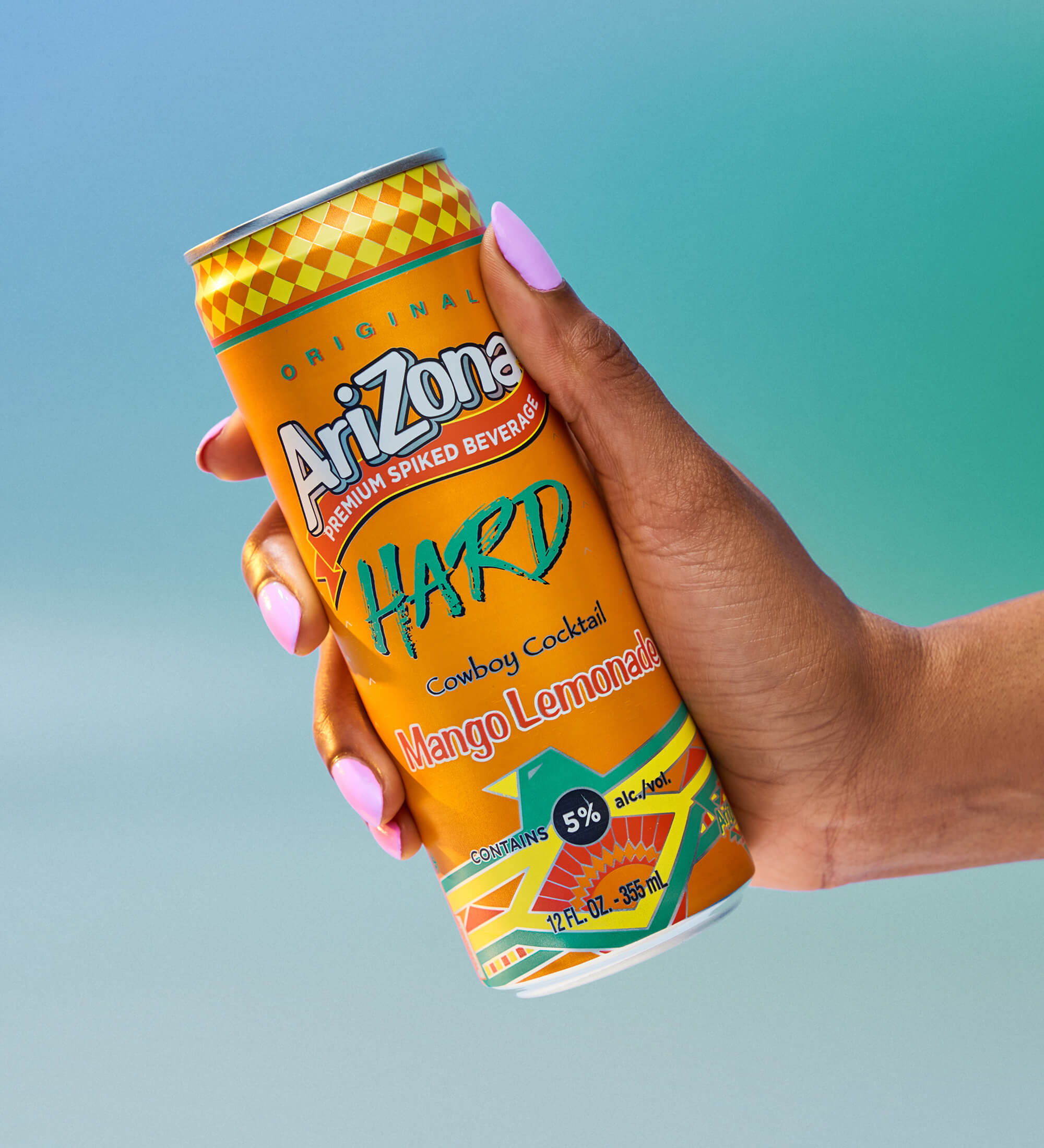 Mango Lemonade AZ Hard 12 oz Lifestyle